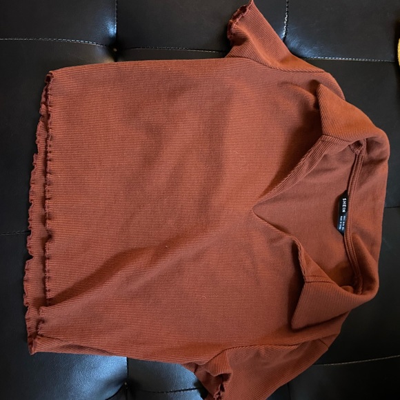 Multiple t-shirts - Picture 2 of 15